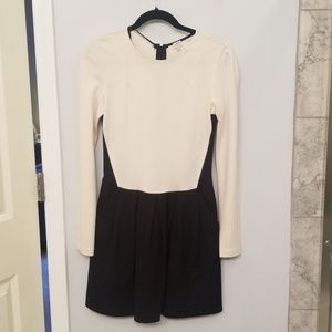 B/W long sleeve dress